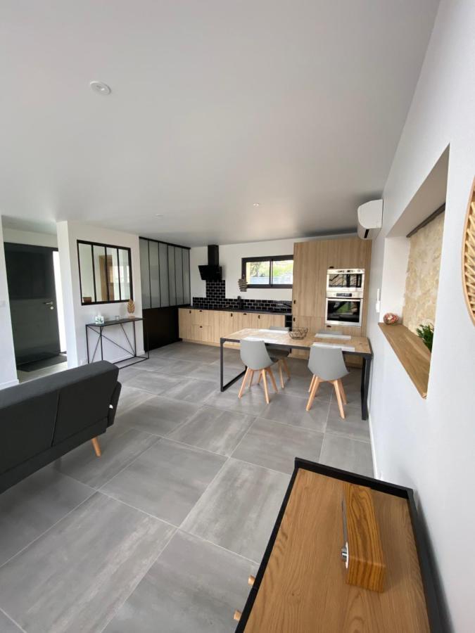 Magnifique Grange Avec Spa / Love Room Saint-André-de-Cubzac Exterior foto